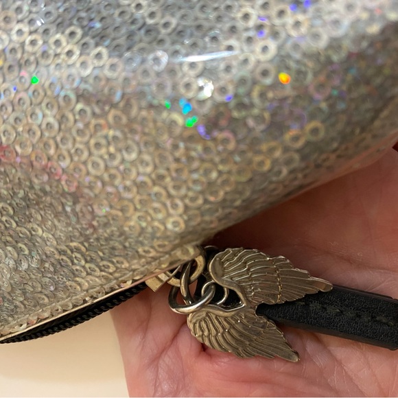 Victoria’s Secret Sparkling Silver Black Wings Tote/Makeup Case LN Angel Tag - Picture 4 of 6